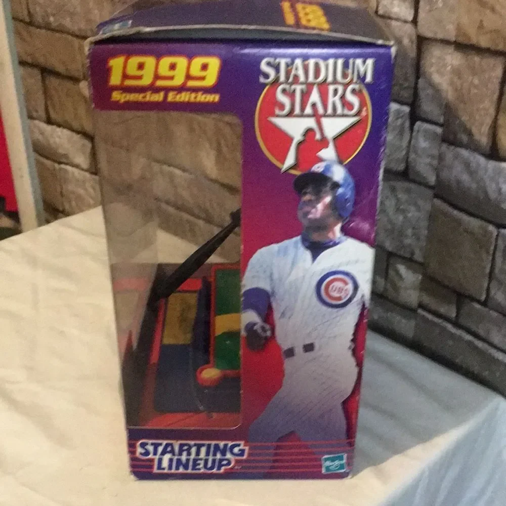 Stadium Stars Sammy Sosa Figure